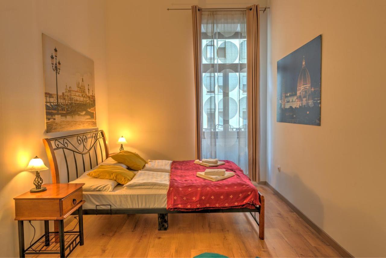 Central Apartments บูดาเปสต์ ภายนอก รูปภาพ