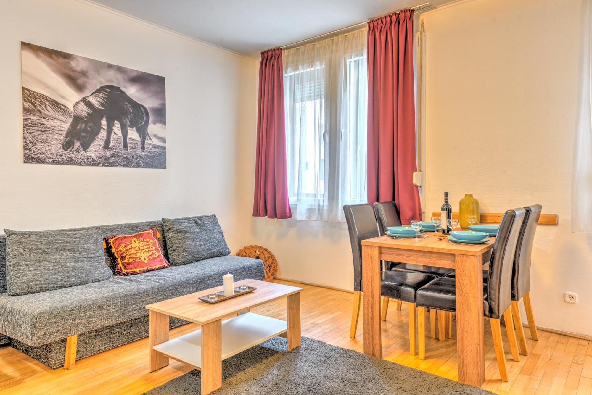 Central Apartments บูดาเปสต์ ภายนอก รูปภาพ